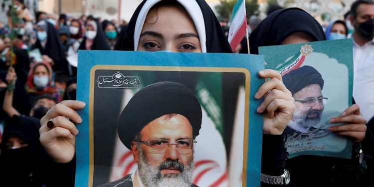 Presidente electo de Irán estuvo involucrado en fusilamiento de 5000 opositores