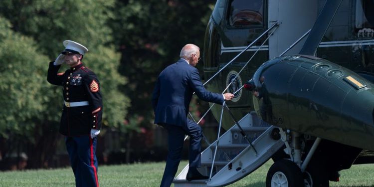 Trump pide la renuncia de Biden por la «desgracia» en Afganistán