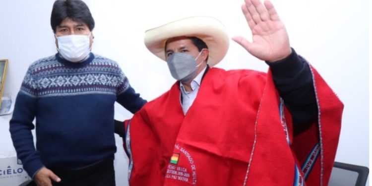 Evo Morales vuelve a Perú epicentro de su proyecto de integración plurinacional
