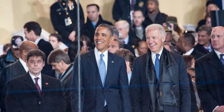 Hipocresía COVID: acusan a Obama y cúpula demócrata por "fiesta contagiosa"