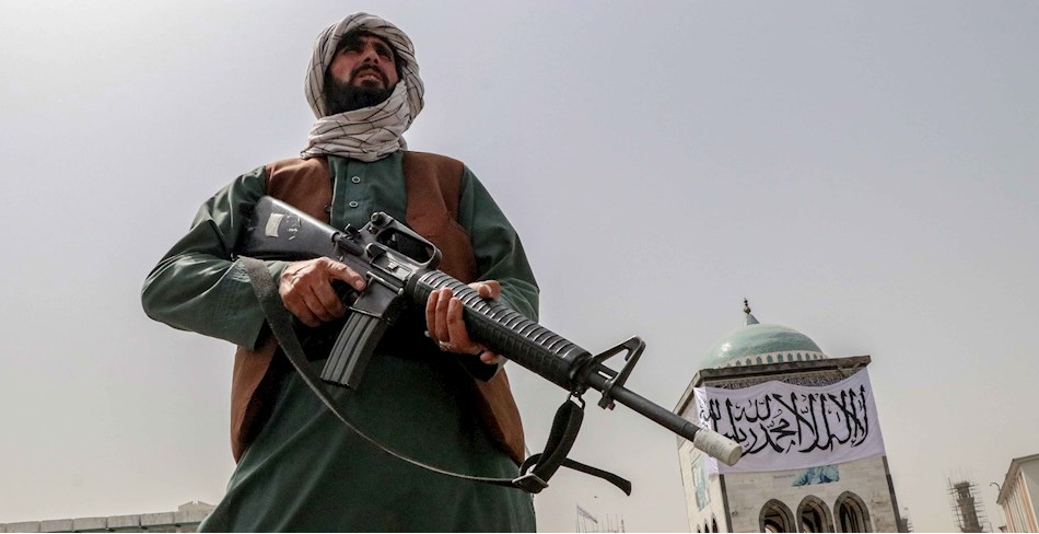 Talibanes toman control de Afganistán y de Twitter