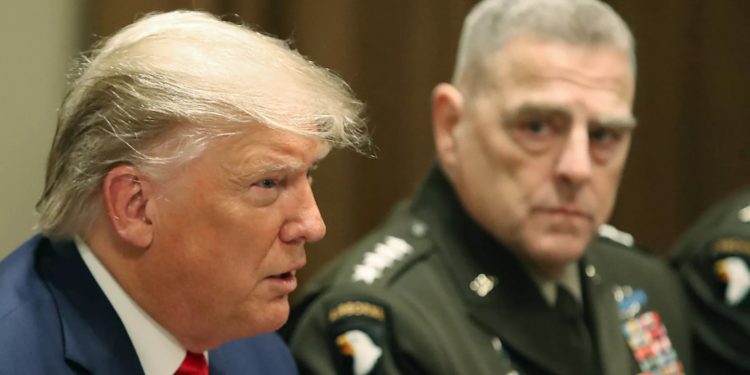 General responsable por fracaso de Afganistán conspiró contra Trump