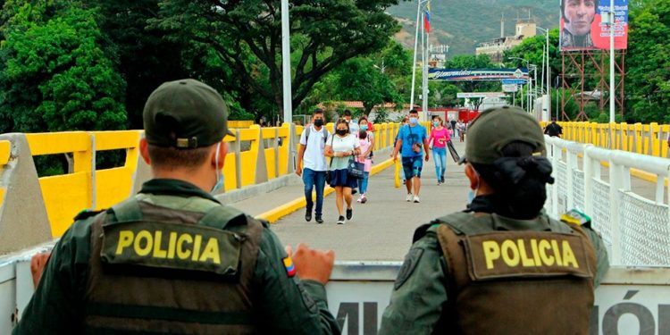 Frontera abierta: ¿El camino libre para exportar el fracasado modelo chavista?