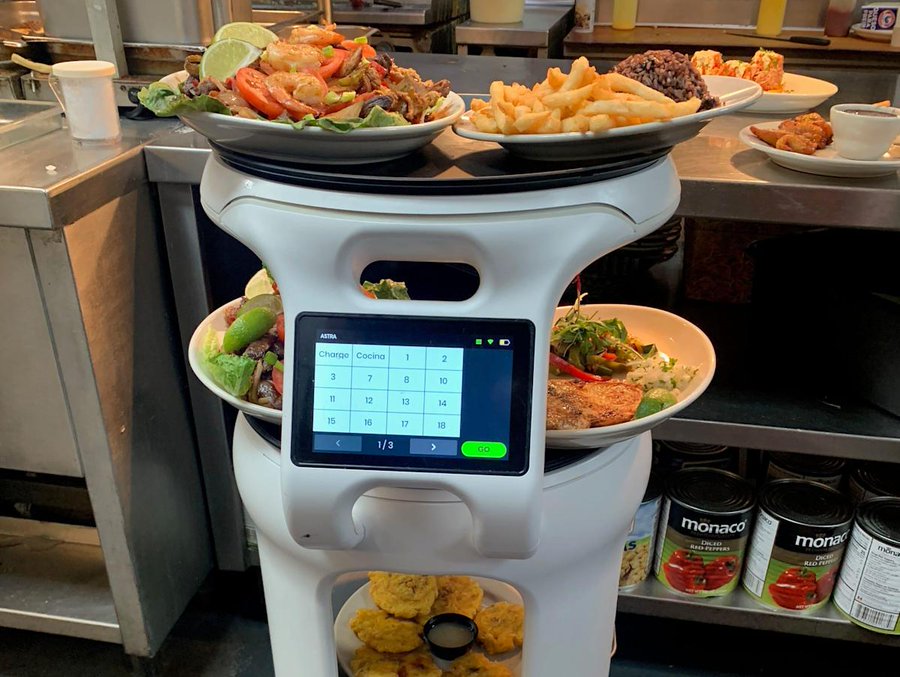 Cadena de restaurantes en Florida introdujo camareros robots