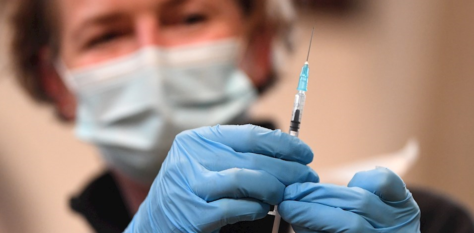 La "chinificación" detrás del mandato de vacunas en la Unión Europea