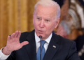 Biden abre nuevo capítulo de ataques a la prensa con despectivo insulto