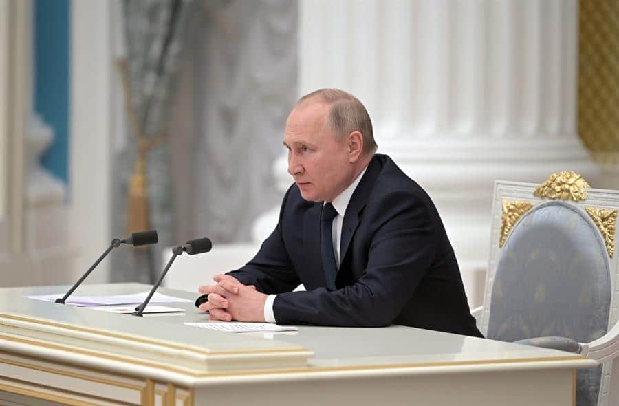 Putin castigará con cárcel a quienes difundan "noticias falsas" sobre el ejército ruso