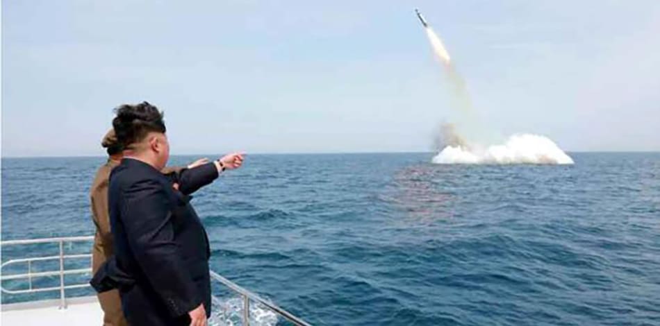 Corea del Norte dispara lanzacohetes múltiples al mar Amarillo