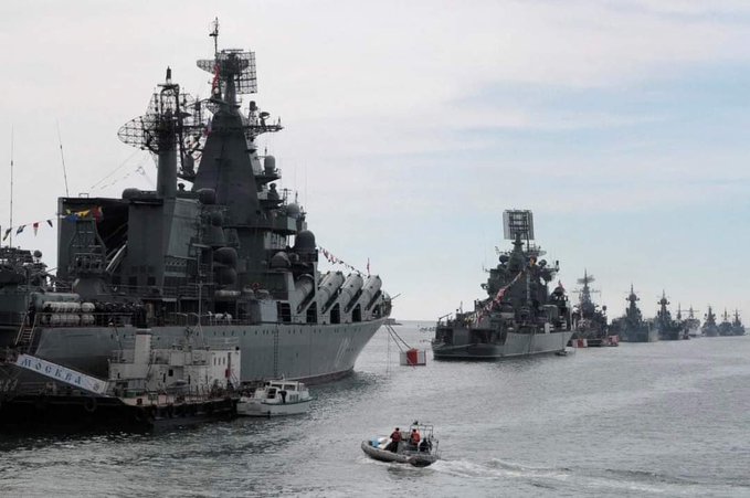 La guerra en el Mar Negro: 300 barcos bloqueados y a merced del ataque ruso