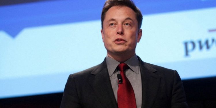 Elon Musk, listo para negociar compra de Twitter por 46500 millones de dólares