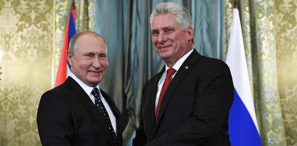 Putin da un espaldarazo el régimen cubano con envío de combustible ruso