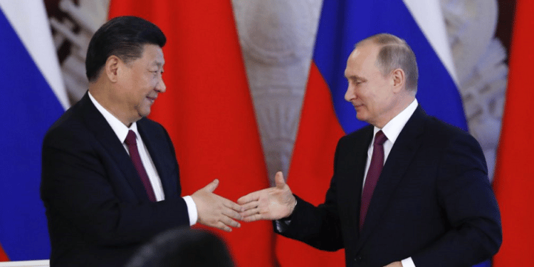 Rusia y China llevan su peligrosa cooperación armamentista "a un primer plano"