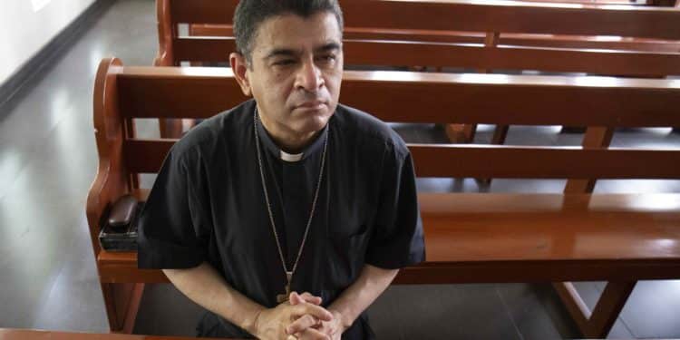 Policía Nicaragua secuestra sacerdote