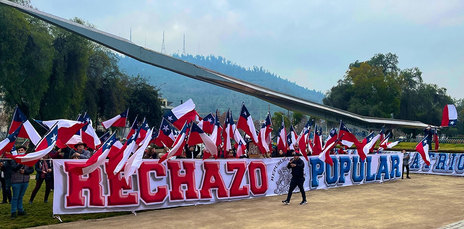 Las razones que impulsan el rechazo a la nueva constitución en Chile
