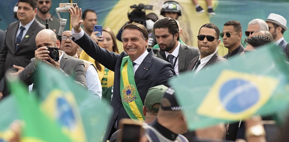 A menos de dos semanas de la primera vuelta, la derecha domina las calles en Brasil