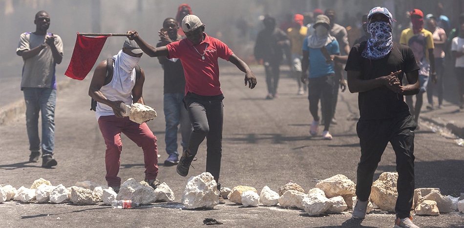 Violencia y saqueos en Haití tras aumento del precio de combustibles