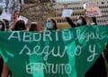 Boric meterá en el Congreso el aborto libre rechazado en el plebiscito