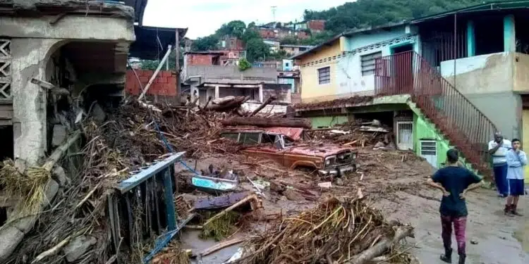 Al menos 22 muertos y más de 50 desaparecidos por deslave en Aragua