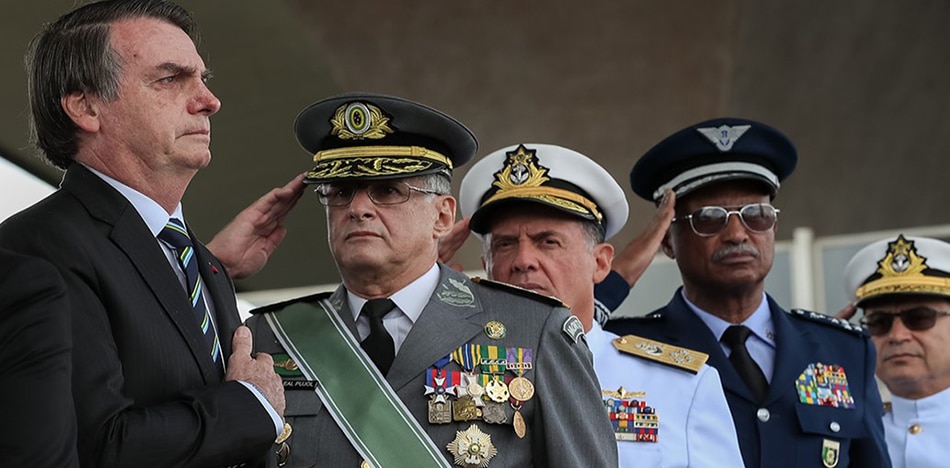 Bolsonaro sostuvo una reunión no agendada con militares