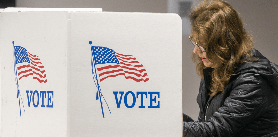 Ley SAVE propone proteger las elecciones en EEUU de votos indocumentados