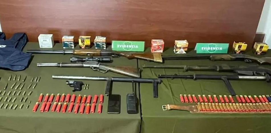 Decomisan arsenal paramilitar en biblioteca que honra al Che Guevara
