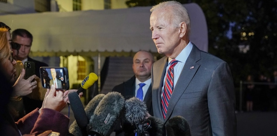 A Biden se le complica aumentar el techo de la deuda por advertencia republicana