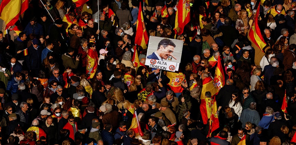 Protesta en España contra Pedro Sánchez
