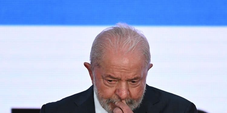 Lula aumenta sueldo 