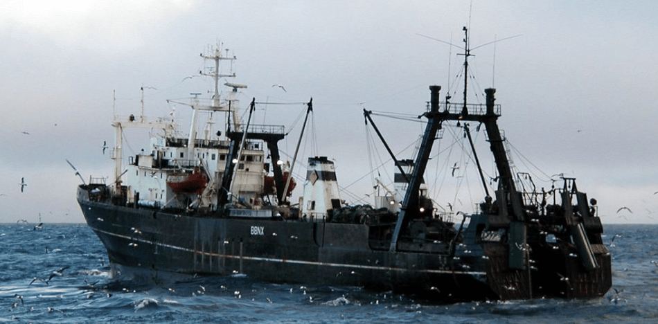 Lula permite pesca ilegal de barcos chinos en aguas cercanas a Brasil