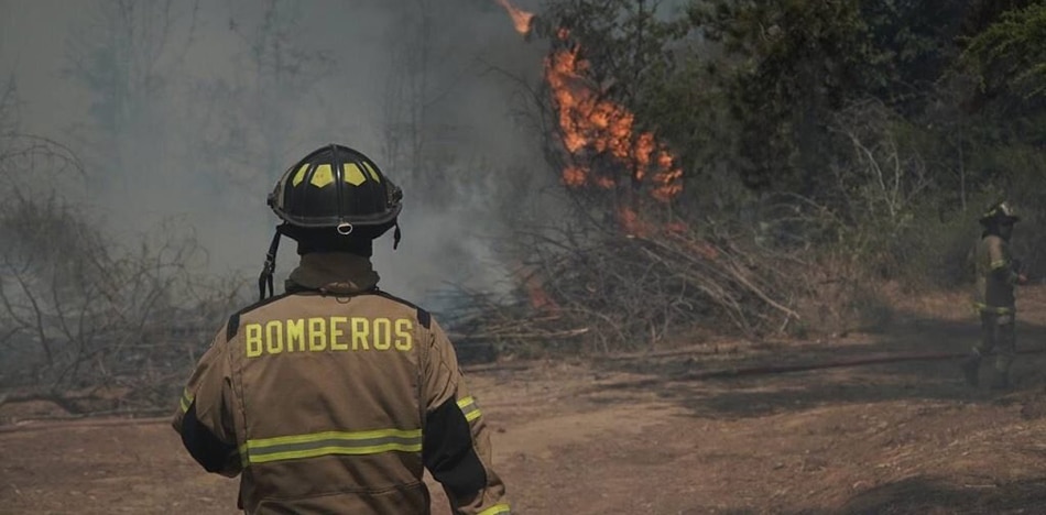 Boric acepta apoyo chavista para sofocar incendios forestales en Chile