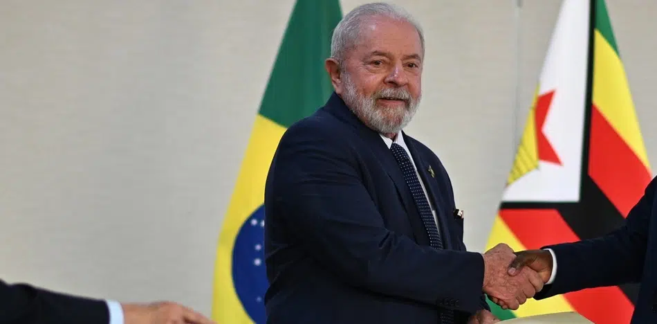 Lula celebra haber colocado por primera vez un juez comunista en la Corte Suprema