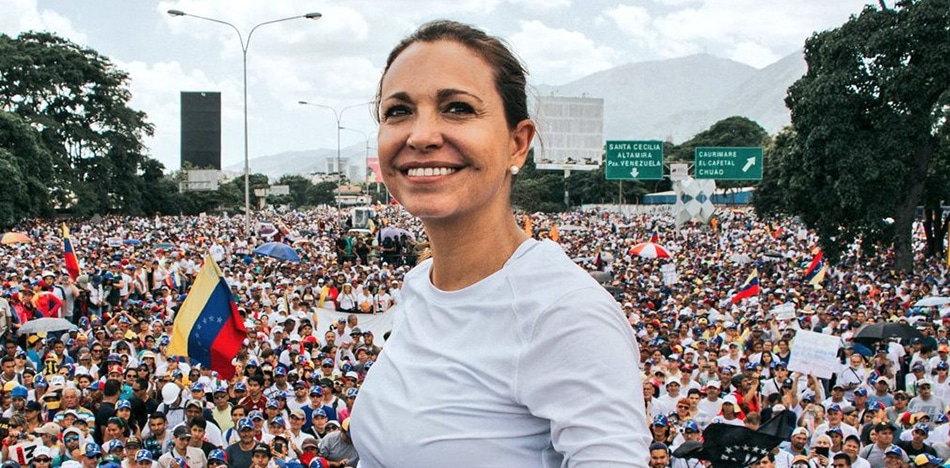 Oposición usa al CNE para eliminar a María Corina Machado de las primarias