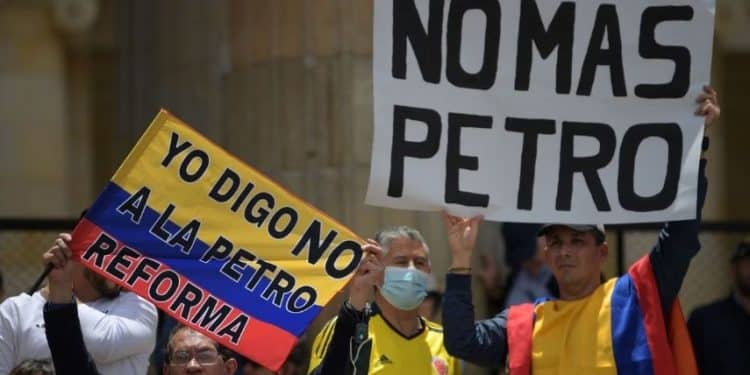 La oposición sin norte en Colombia