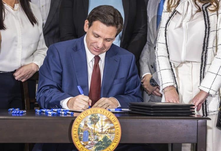 RON-DESANTIS-GOBERNADOR-FLORIDA-EFE--750x512
