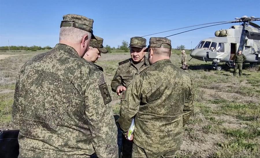 Líder checheno mueve tropas hacia Bajmut, mientras Putin teme por la victoria