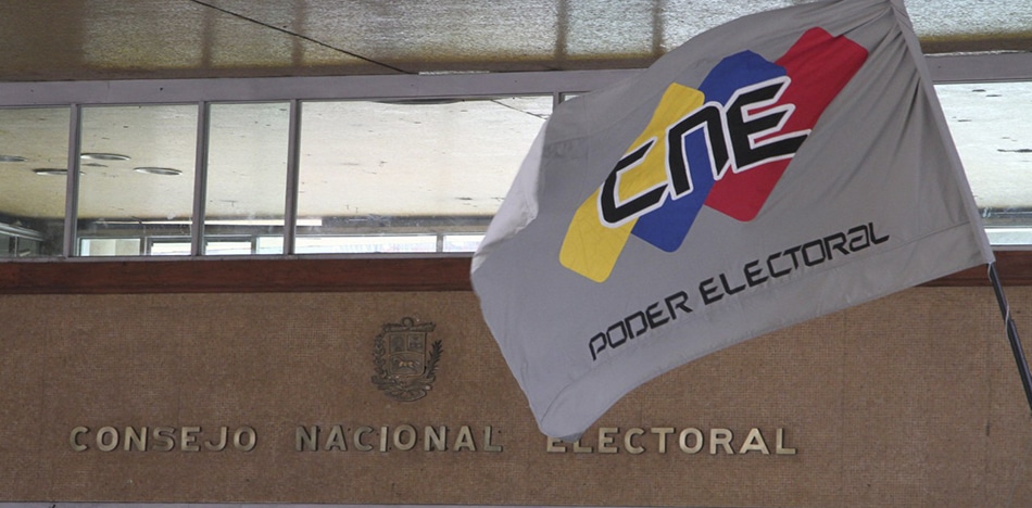 Oposición enfrenta otro obstáculo del CNE para postular candidatura