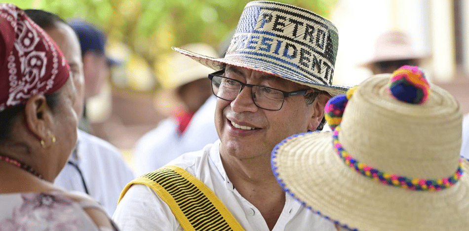 El anuncio causó sorpresa en Colombia porque Petro defiende el fin de la exploración y explotación de crudo en Colombia alegando razones ambientales