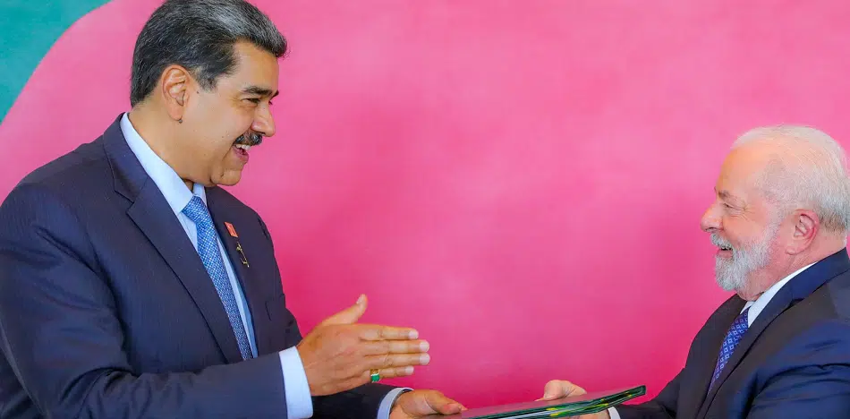 Maduro vende electricidad a Lula
