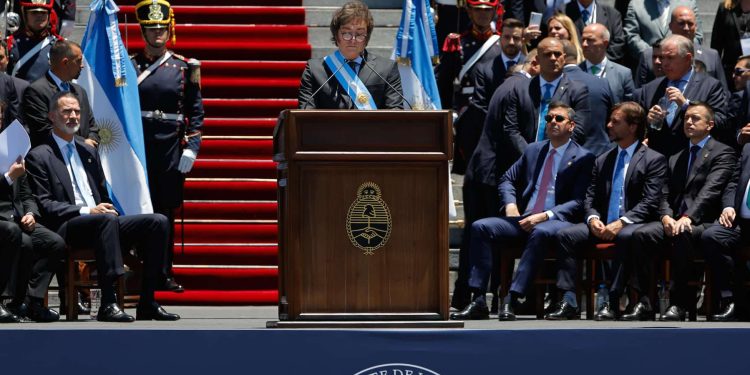 “¡Viva la libertad, carajo!”, dice el presidente argentino