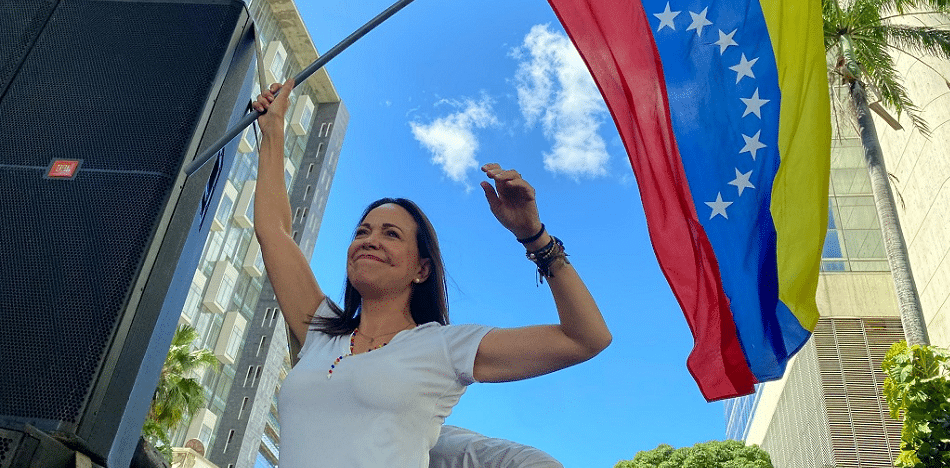 Campaña de María Corina inicia con asedio y represión chavista