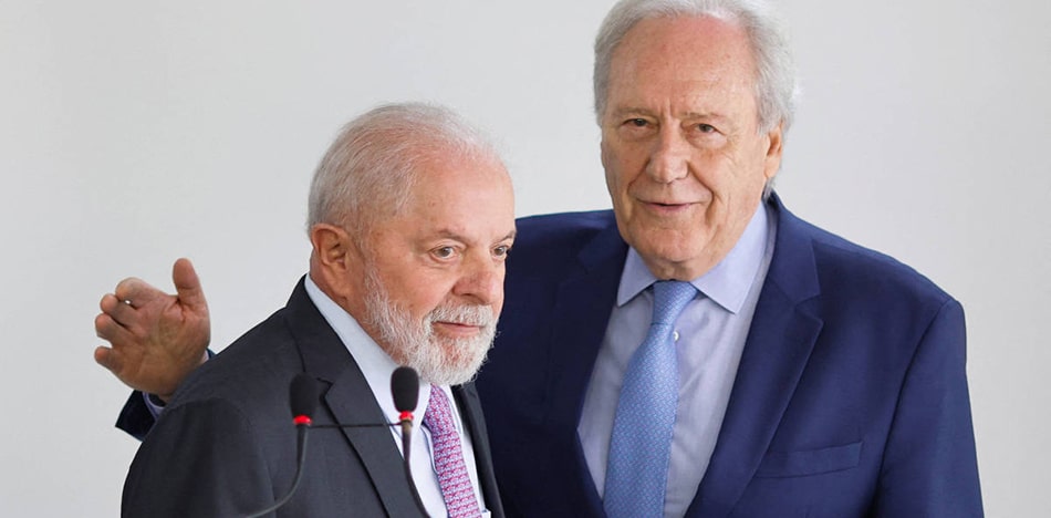 Juez que anuló las condenas de Lula asumió como ministro de Justicia