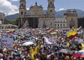 Marchas masivas contra Petro en 18 ciudades de Colombia