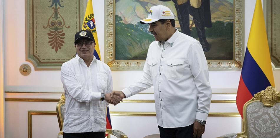 Petro olvida "golpe antidemocrático" en Venezuela con nueva visita a Maduro