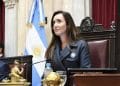 Los planetas se alinearon para que la vicepresidente, Victoria Villarruel, tenga su momento ante la historia argentina. Desempató una votación igualada y aprobó la Ley Bases. (X)