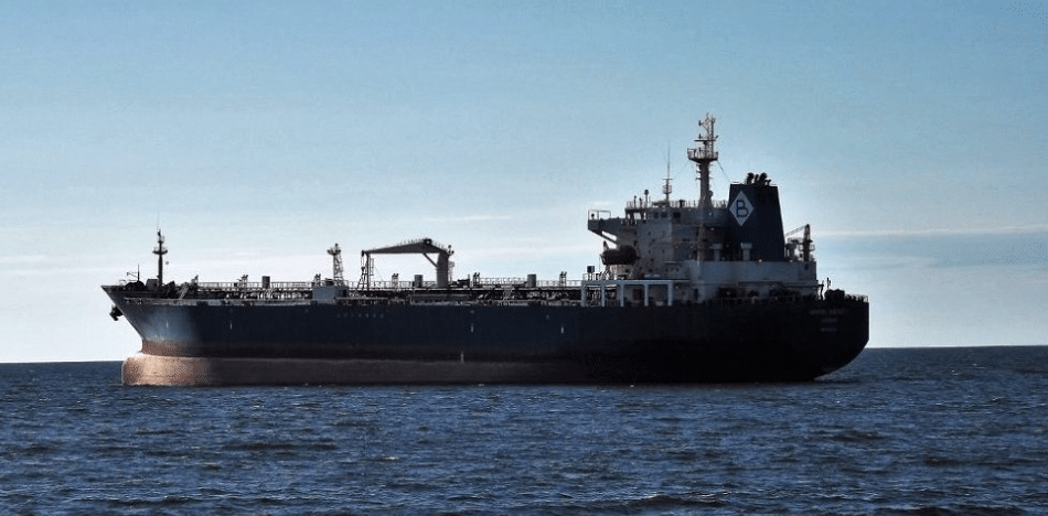 México también envía petróleo a Cuba en otros dos barcos "fantasma"