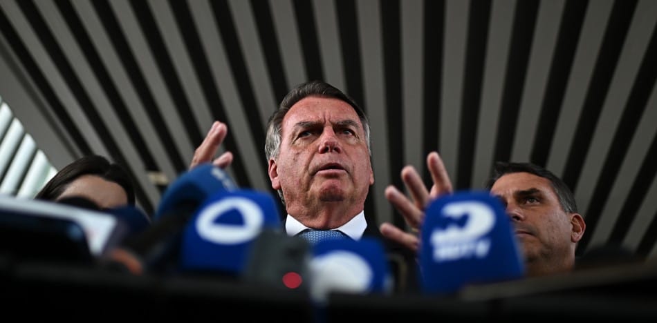 No se detiene la persecución contra los Bolsonaro