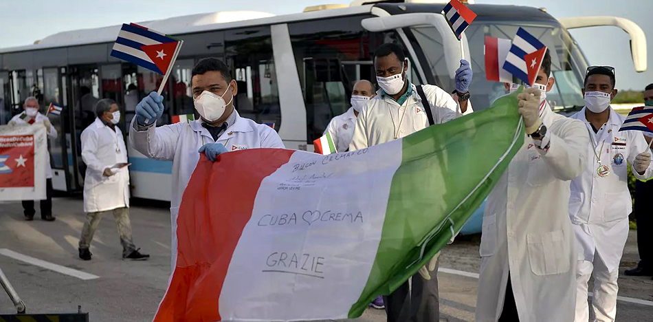 Cinco médicos cubanos han desertado de su brigada en Italia