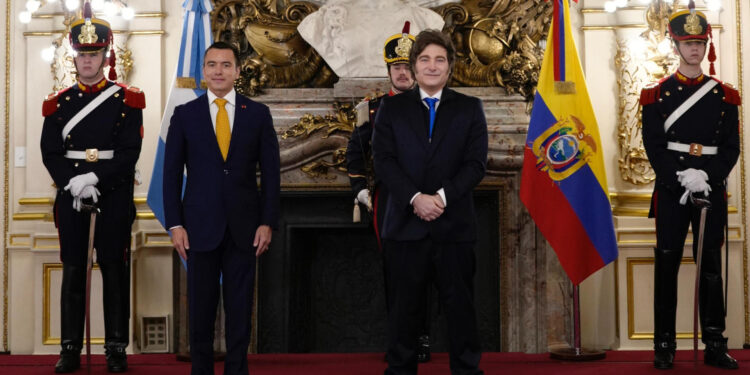 JAVIER-MILEI-DANIEL-NOBOA-ECUADOR-ARGENTINA-EFE--750x375