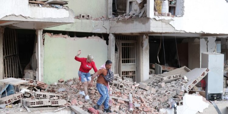terremoto-Venezuela-Catia-la-Mar-750x375