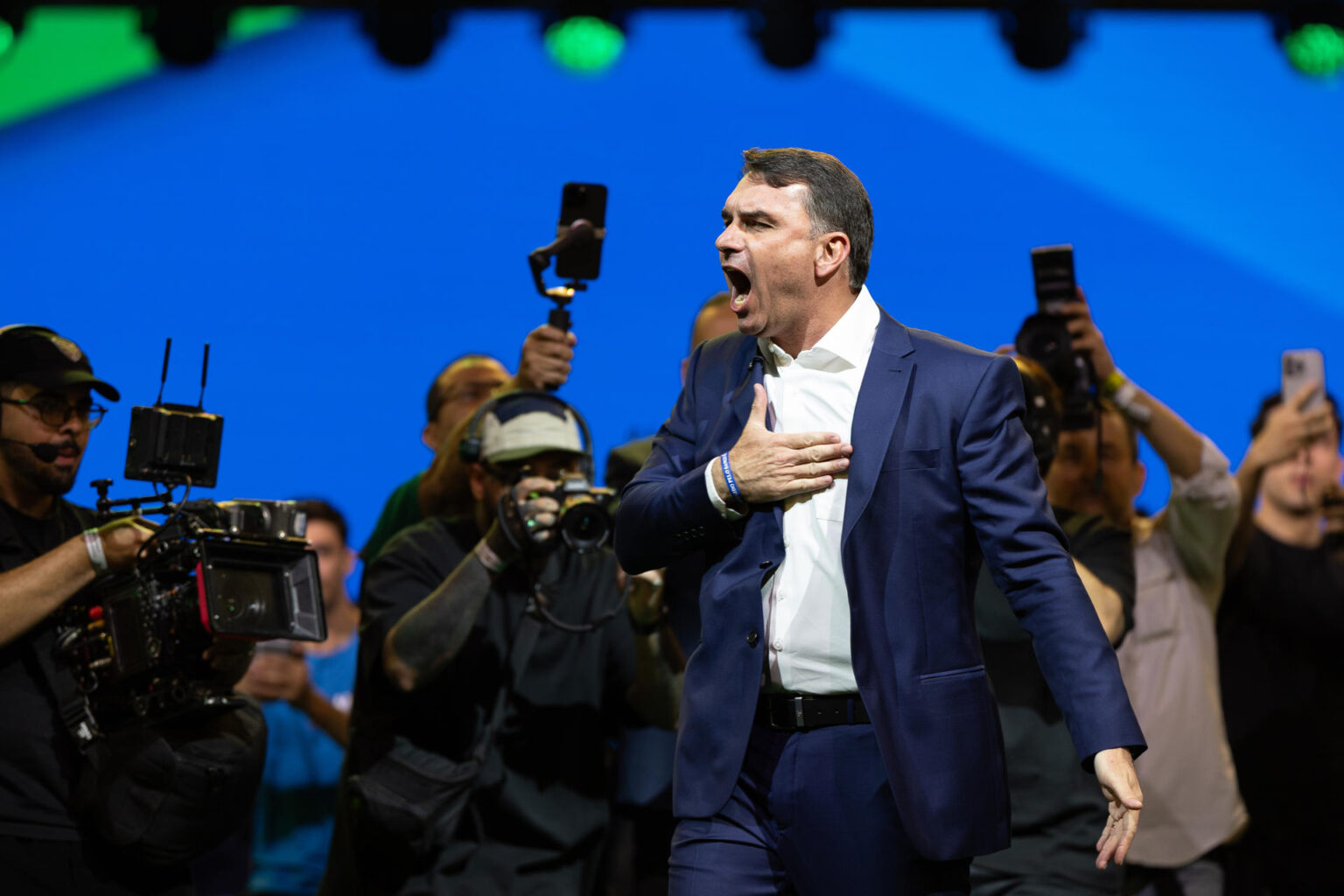 FLAVIO-BOLSONARO-PROCLAMADO-EFE-1536x1024